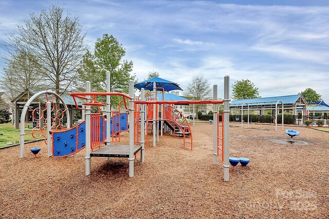 10004 Perth Moor Rd, Charlotte, NC 28278 - view of communal playground