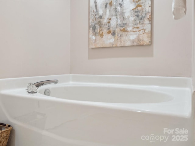 116 Birchwood Ct, Mount Holly, NC 28120 - bathroom with a bath