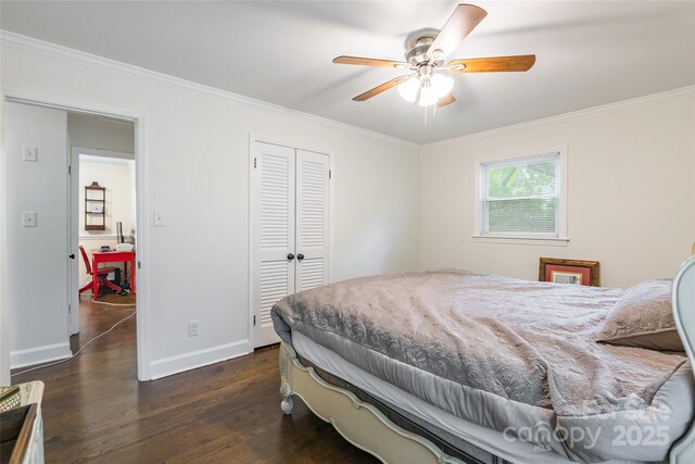 1645 Brookdale Ave, Charlotte, NC 28210 - bedroom featuring crown molding, dark wood-style flooring, a closet, and ceiling fan