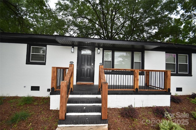 706 Mcintyre St, Monroe, NC 28110 - entrance to property featuring crawl space and covered porch