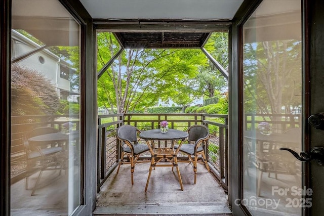 201 N Dotger Ave Unit C8, Charlotte, NC 28207 - view of sunroom