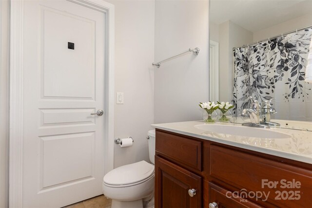 10106 Silverling Dr, Waxhaw, NC 28173 - full bath with vanity and tile patterned floors