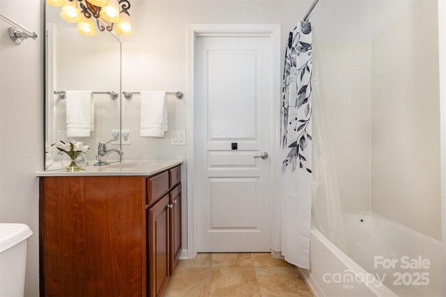 10106 Silverling Dr, Waxhaw, NC 28173 - full bathroom featuring vanity, shower / tub combo with curtain, and a chandelier