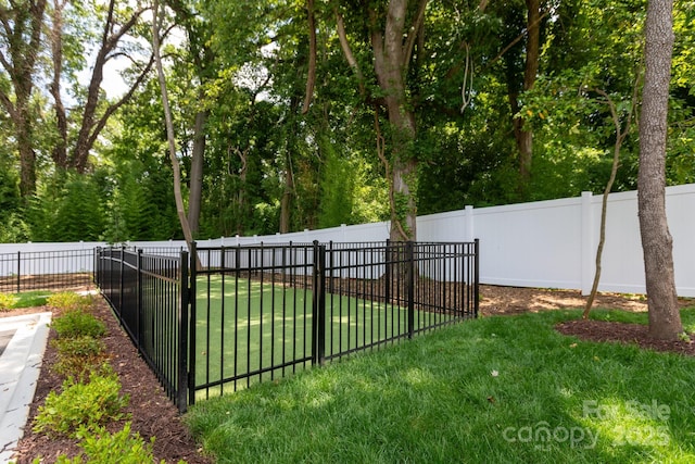 4203 Walker Rd, Charlotte, NC 28211 - view of yard