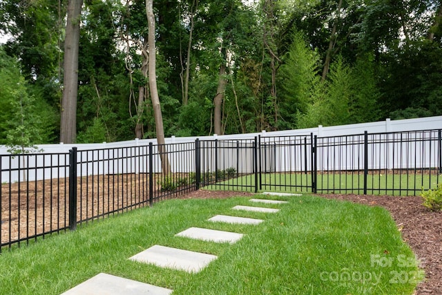 4203 Walker Rd, Charlotte, NC 28211 - view of yard