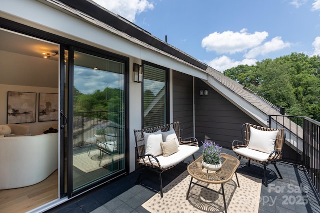 4203 Walker Rd, Charlotte, NC 28211 - balcony with an outdoor living space