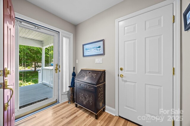 123 Carriage Walk Ln, Hendersonville, NC 28791 - photo 3