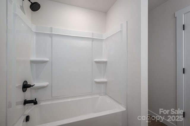 823 32nd St NE, Conover, NC 28613 - full bath with shower / bathtub combination