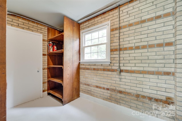 2111 Parkdale Ave, Gastonia, NC 28052 - view of walk in closet