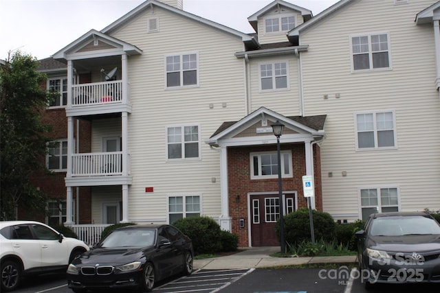 9823 Hyde Glen Ct, Charlotte, NC 28262 - photo 1