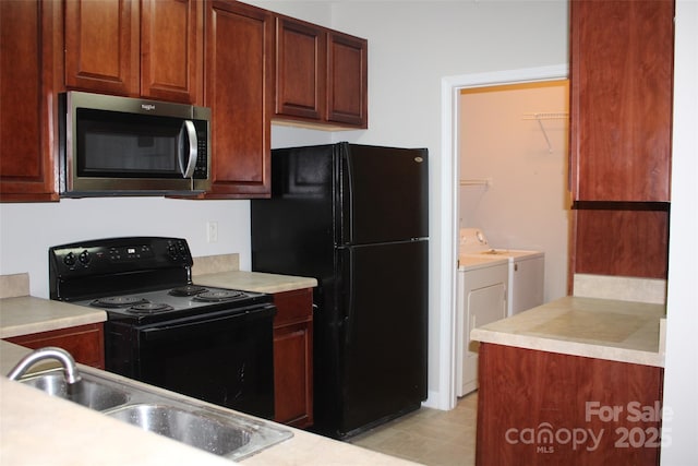 9823 Hyde Glen Ct, Charlotte, NC 28262 - photo 2