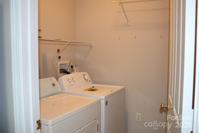 9823 Hyde Glen Ct, Charlotte, NC 28262 - photo 24