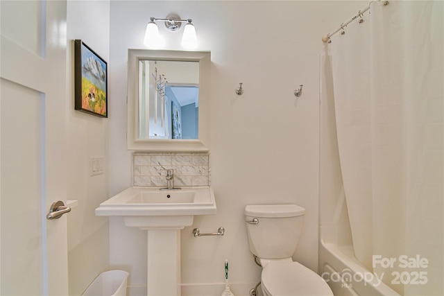 63 Greenridge Rd, Weaverville, NC 28787 - bathroom featuring backsplash and shower / bathtub combination with curtain