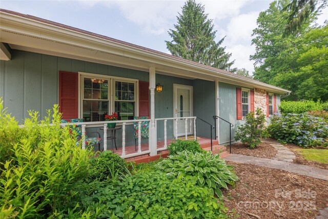 235 Lyndale Rd, Hendersonville, NC 28739 - photo 3