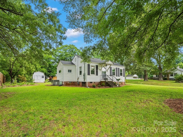 206 Charlotte St, York, SC 29745 - view of front of property with crawl space and a front lawn