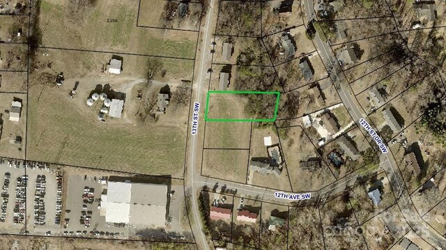 3LOTS 13th St SW Unit 12, 13, 14, Hickory, NC 28602