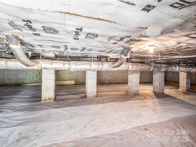 2941 Nix Creek Rd, Marion, NC 28752 - view of inside crawl space