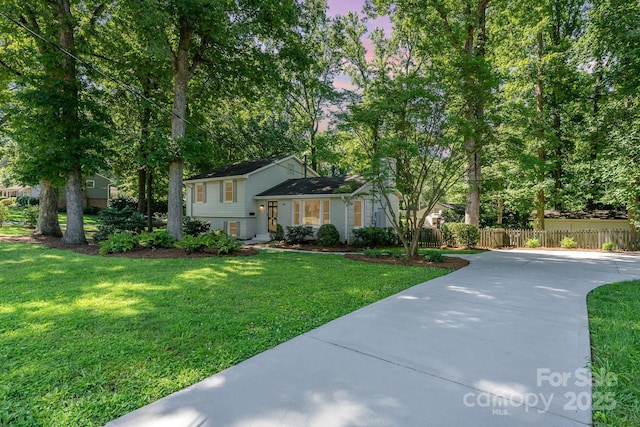 4014 Sulkirk Rd, Charlotte, NC 28210 - split level home featuring concrete driveway