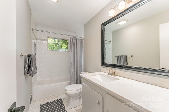 4014 Sulkirk Rd, Charlotte, NC 28210 - bathroom featuring vanity and shower / tub combo with curtain