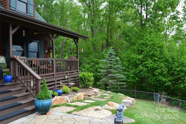 394 Hummingbird Ln, Elk Park, NC 28622 - view of yard