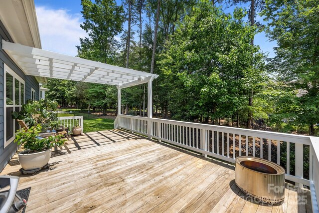 11329 Fullerton Place Dr NW, Huntersville, NC 28078 - wooden deck featuring a pergola