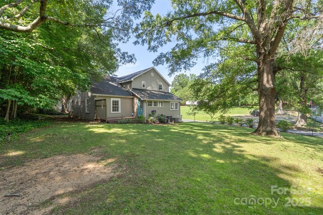 202 Glenn Ave, Kannapolis, NC 28081 - view of green lawn
