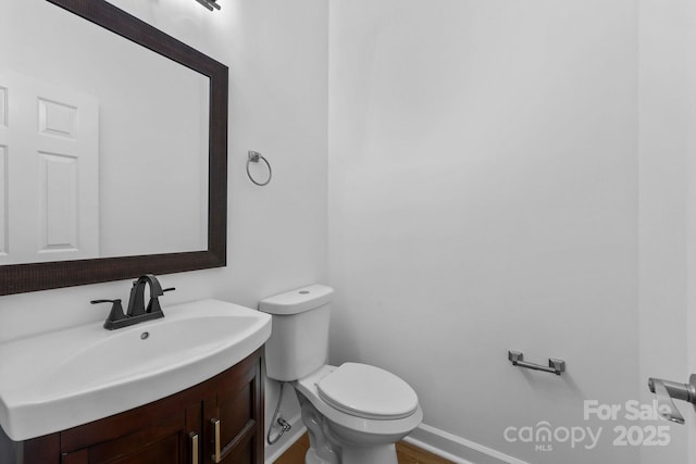 15400 Groveland St, Huntersville, NC 28078 - half bathroom featuring toilet and vanity