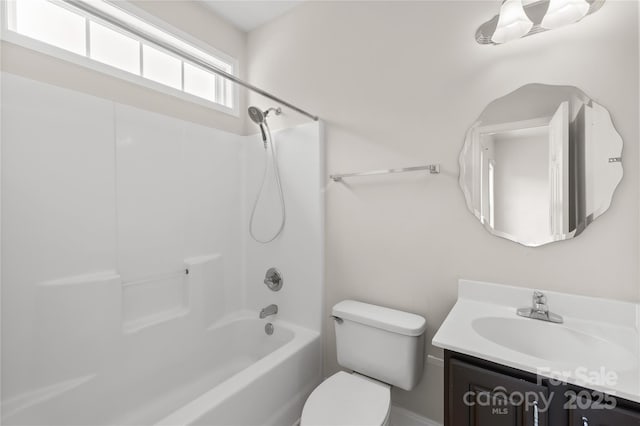 112 Doyle Farm Ln, Mooresville, NC 28115 - full bath featuring vanity, toilet, and bathing tub / shower combination