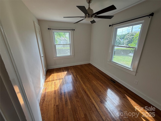 322 Buffalo St, Shelby, NC 28150 - unfurnished room featuring wood finished floors and ceiling fan
