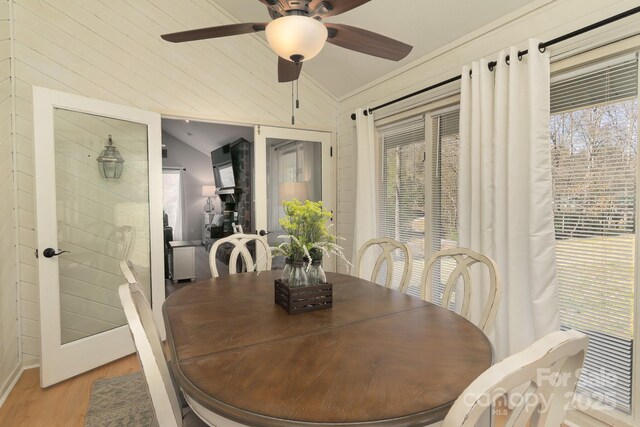 100 Donna Dr, Franklin, NC 28734 - dining area with light wood-style floors and a ceiling fan