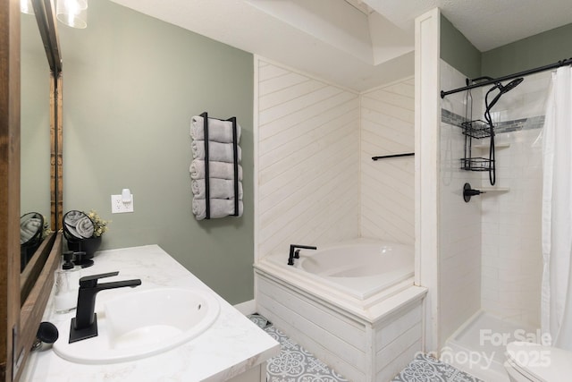 100 Donna Dr, Franklin, NC 28734 - full bathroom featuring a garden tub, vanity, a tile shower, and a textured ceiling