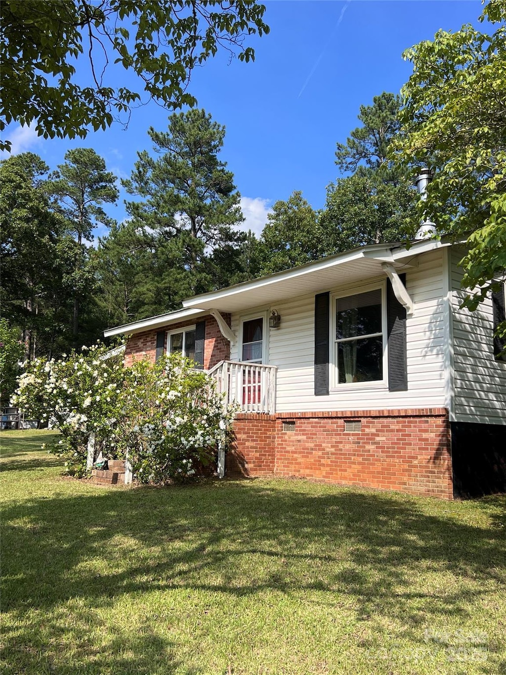 418 Cedar Grove Rd, Clover, SC 29710 - view of front of house featuring a front lawn and brick siding