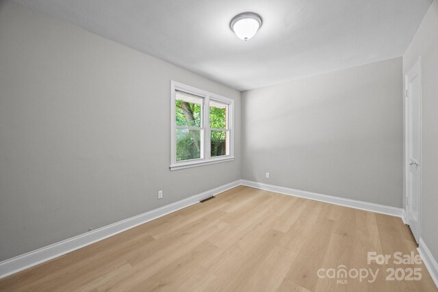 1709 Masonic Dr, Charlotte, NC 28205 - photo 15
