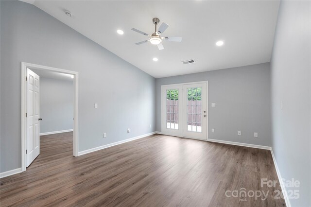 2045 Pin Oak Pl, Cramerton, NC 28032 - spare room with vaulted ceiling, ceiling fan, wood finished floors, a smoke detector, and recessed lighting
