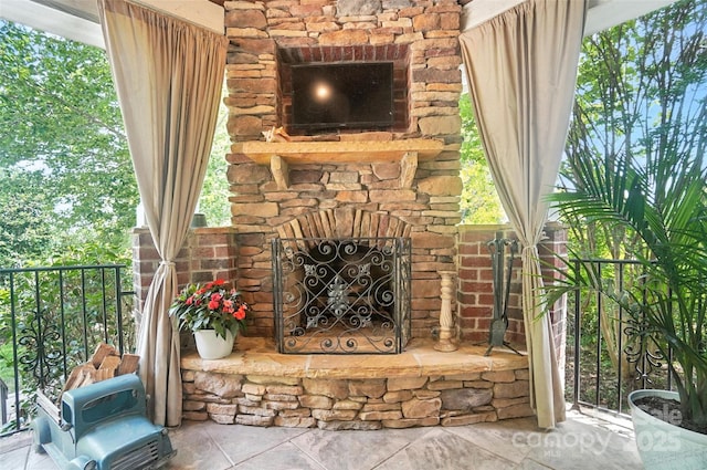 5916 Four Wood Dr, Matthews, NC 28104 - unfurnished living room featuring an outdoor stone fireplace