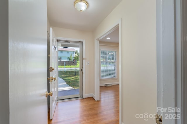 5720 Amity Pl, Charlotte, NC 28212 - entrance foyer featuring light wood-type flooring and baseboards