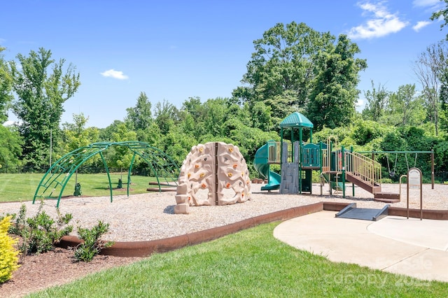 16324 Loch Raven Rd, Huntersville, NC 28078 - community playground with a lawn
