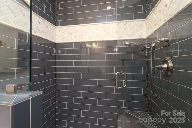 4126 Tyndale Ave, Charlotte, NC 28210 - full bath with a tile shower