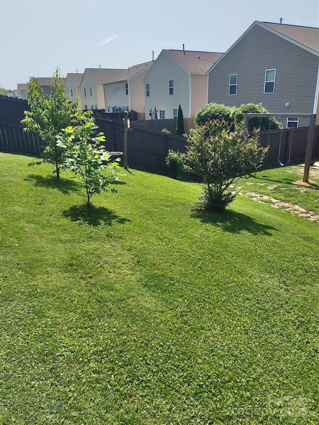 1818 Windy Willow Ln, Dallas, NC 28034 - view of yard with a residential view