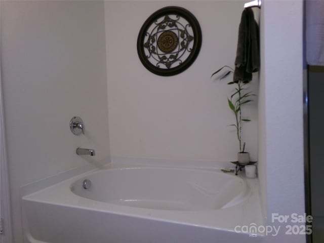 1818 Windy Willow Ln, Dallas, NC 28034 - bathroom featuring a garden tub