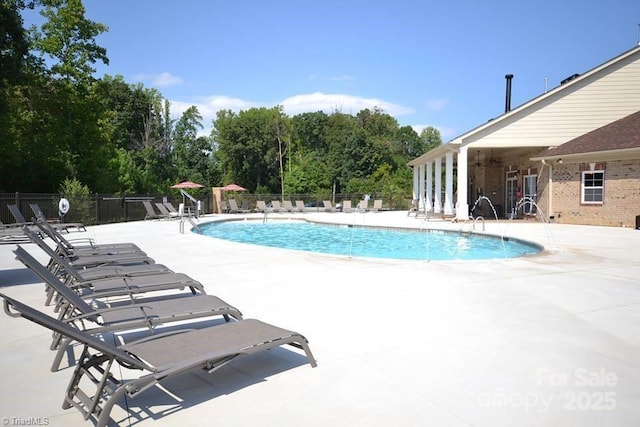 202 Watchtower Ct, Winston Salem, NC 27127 - community pool with a patio area