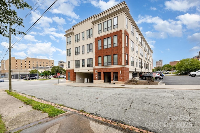 411 W Washington St, Greensboro, NC 27401 - view of property