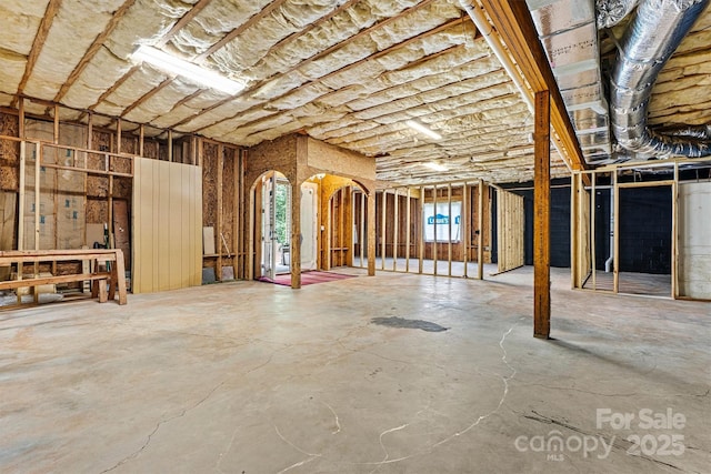1616 Indian Springs Dr NW, Conover, NC 28613 - below grade area with arched walkways