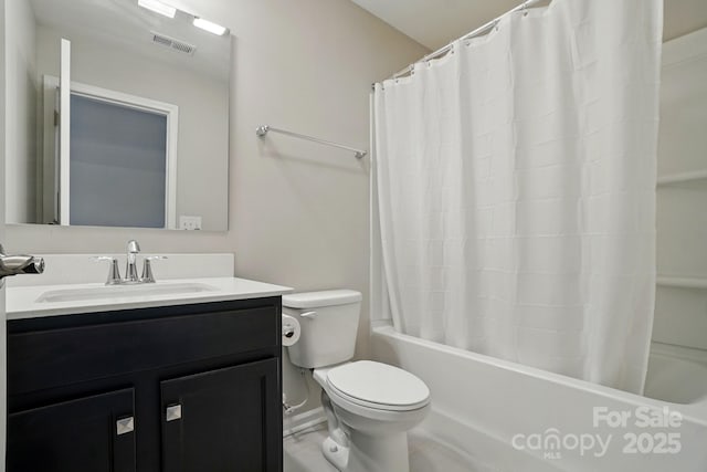 18619 Mainsail Ct, Lancaster, SC 29720 - full bathroom with toilet, vanity, and shower / bath combo with shower curtain