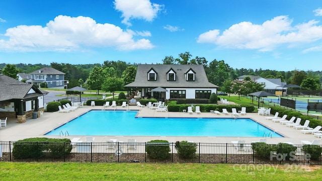 18619 Mainsail Ct, Lancaster, SC 29720 - community pool with a patio