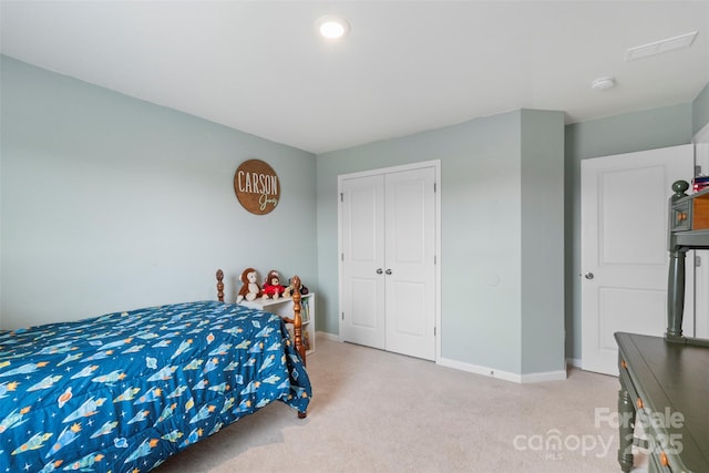 17637 Snug Harbor Rd, Charlotte, NC 28278 - bedroom with carpet floors, baseboards, and a closet
