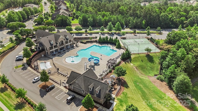 17637 Snug Harbor Rd, Charlotte, NC 28278 - bird's eye view of a pool