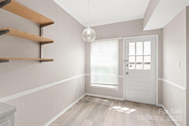 5949 Quail Hollow Rd Unit E, Charlotte, NC 28210 - entryway with light wood-type flooring and ornamental molding