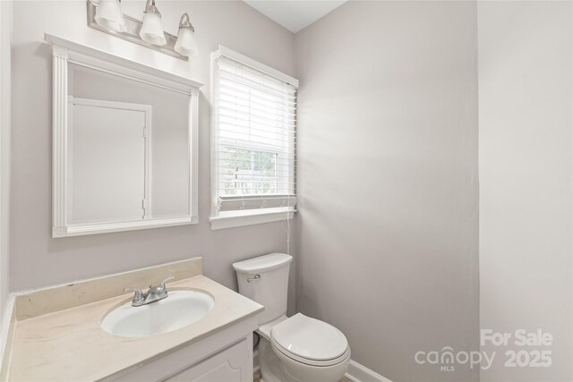 5949 Quail Hollow Rd Unit E, Charlotte, NC 28210 - half bathroom with toilet and vanity