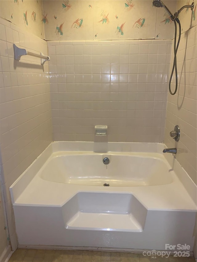 5727 Dockside Dr, Charlotte, NC 28227 - bathroom featuring shower / washtub combination